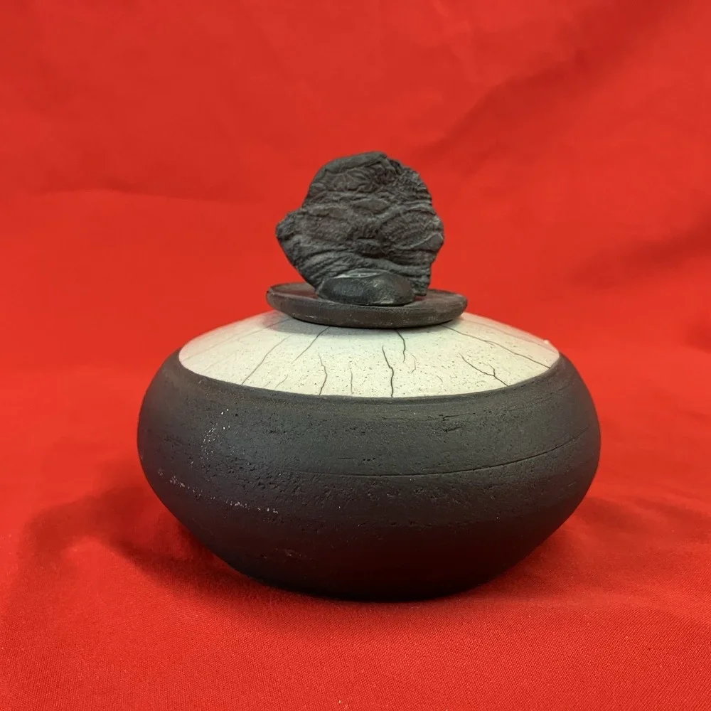 Vintage Raku Lidded Pot Pottery / Karen‎ Beswick / Vase / GA USA / Flaws